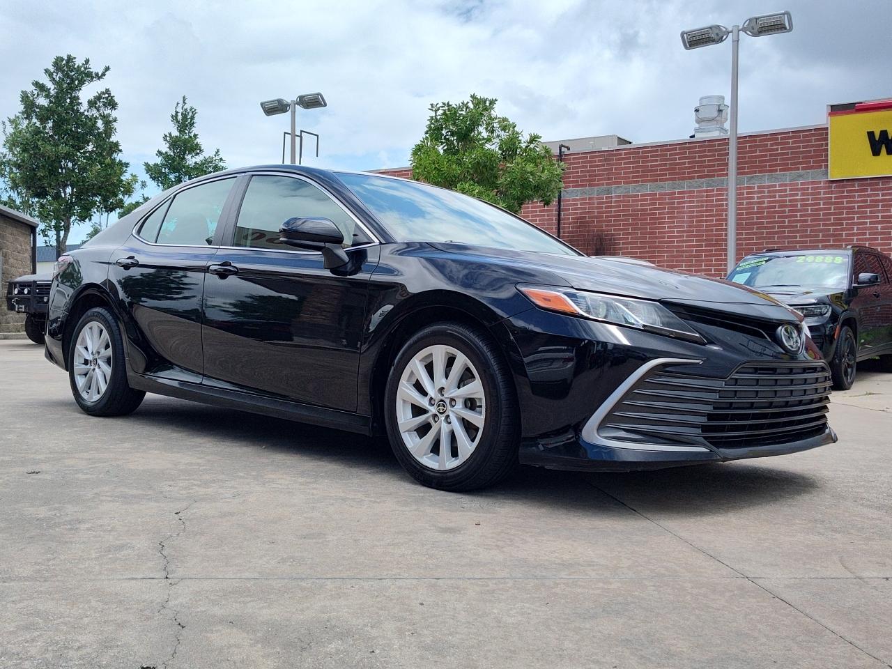 Toyota Camry LE Auto (Natl) 2023