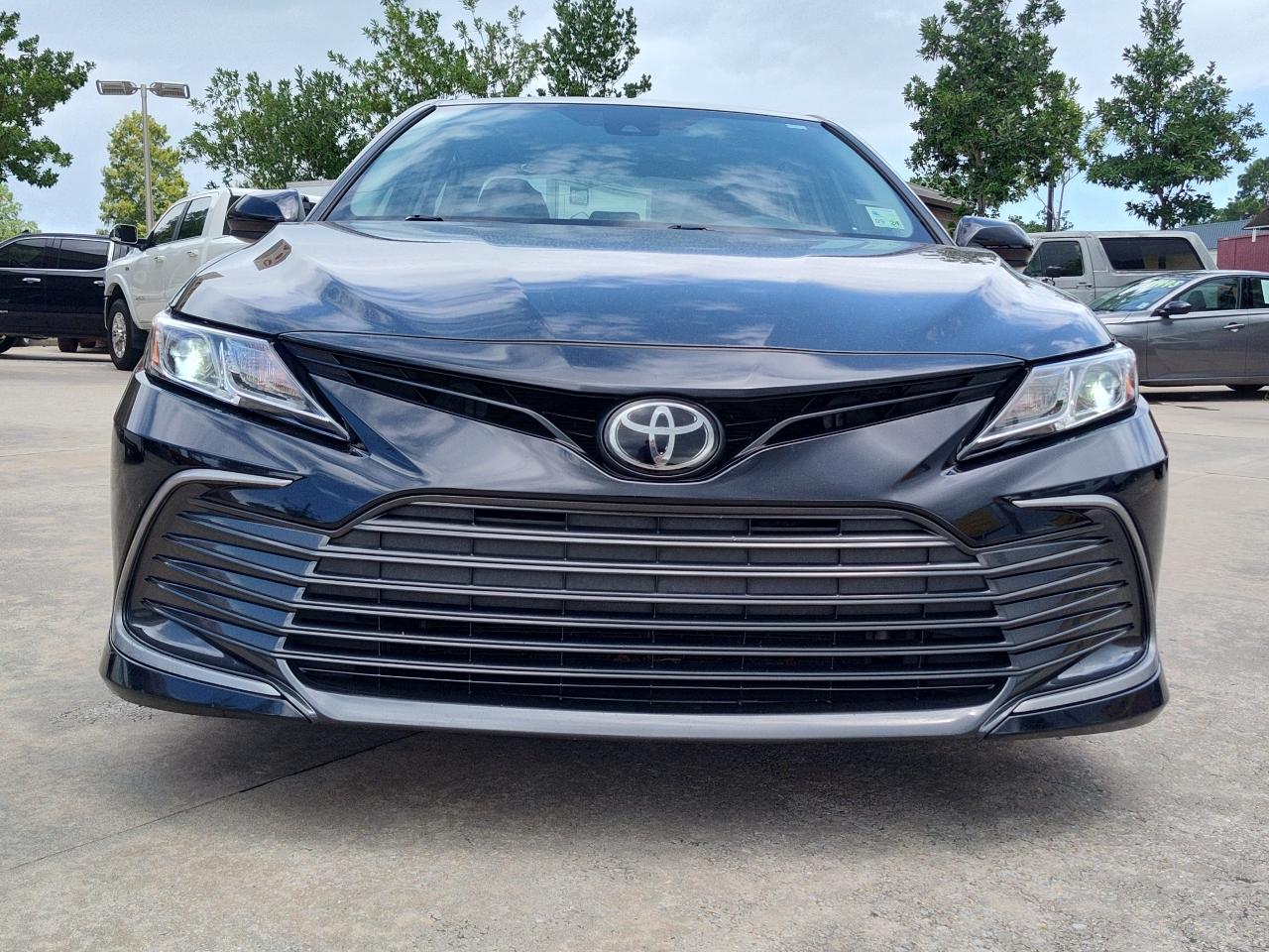 Toyota Camry LE Auto (Natl) 2023