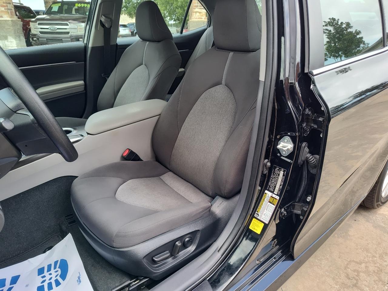 Toyota Camry LE Auto (Natl) 2023