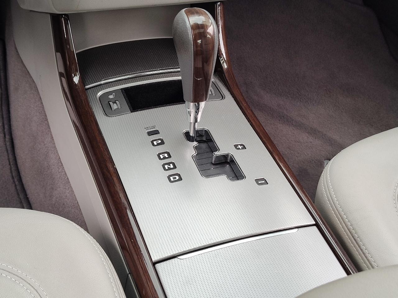 Hyundai Azera 4dr Sdn GLS 2009
