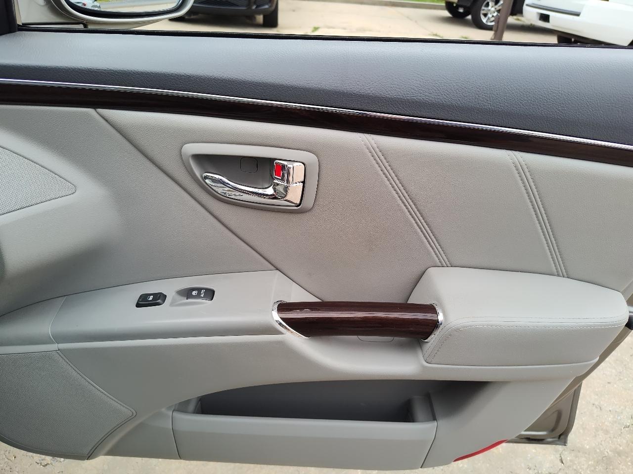 Hyundai Azera 4dr Sdn GLS 2009