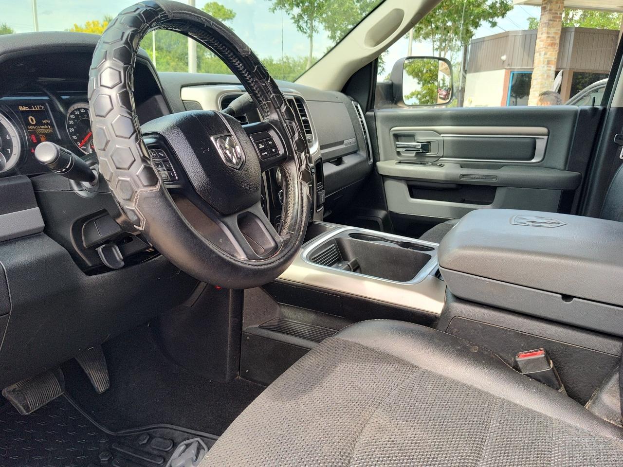 RAM 2500 Lone Star 4x4 Crew Cab 6'4" Box 2018
