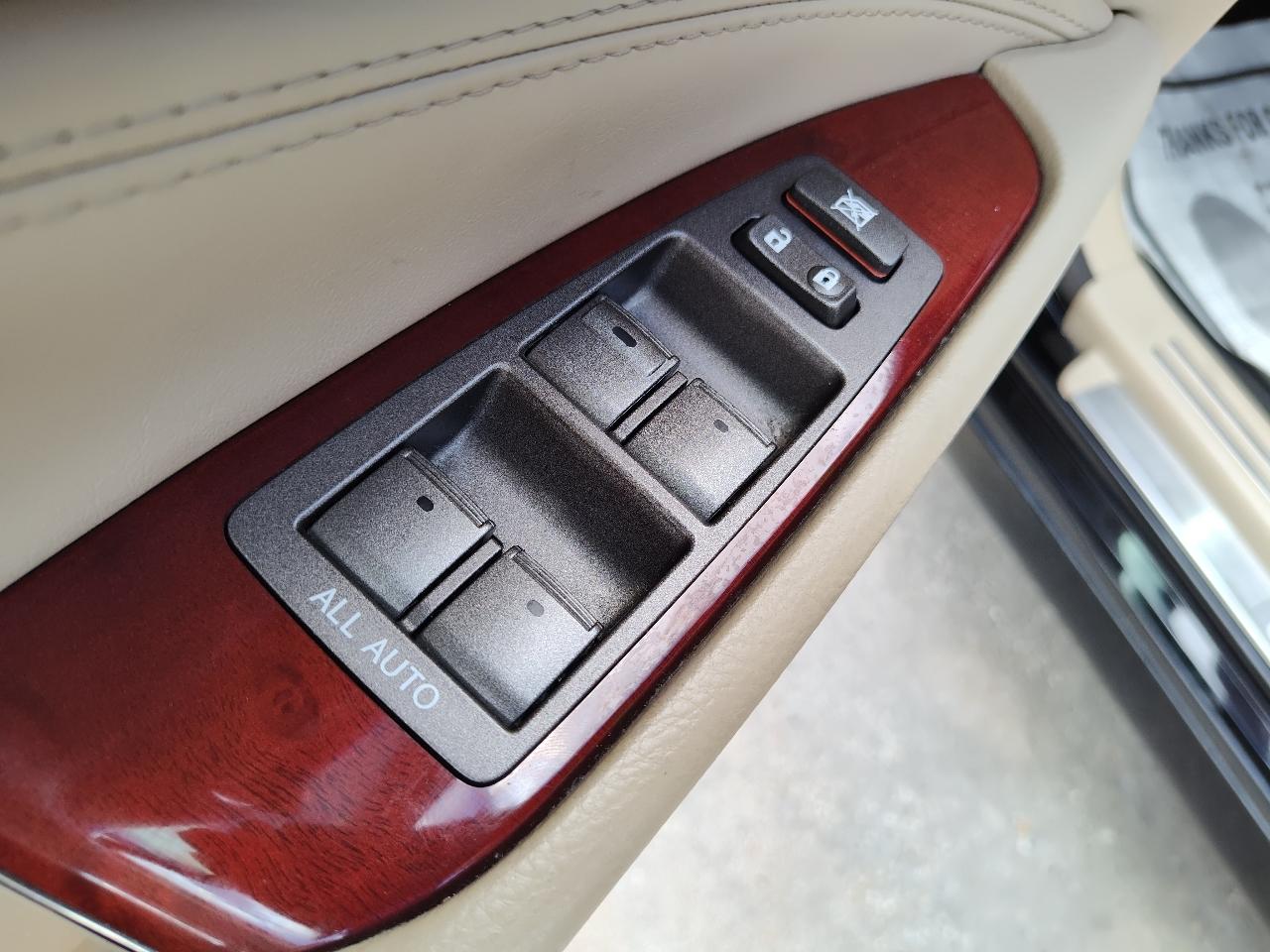 Lexus LS 460 4dr Sdn 2008