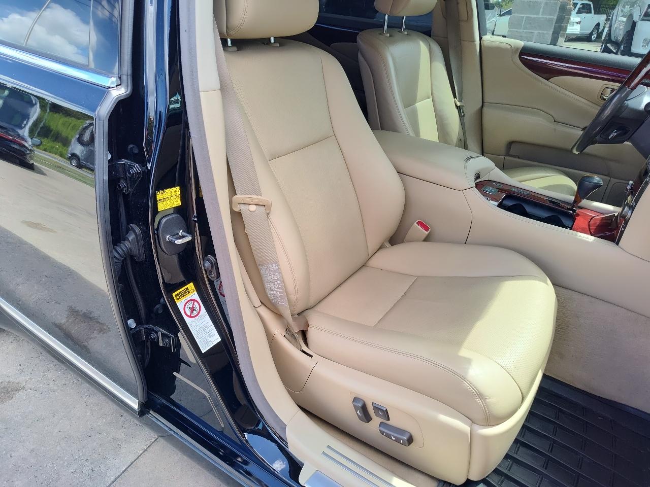 Lexus LS 460 4dr Sdn 2008