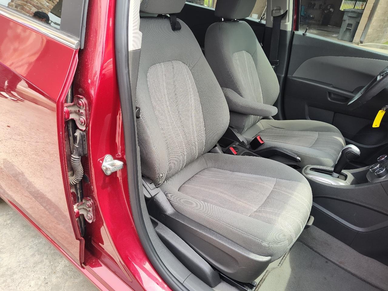 Chevrolet Sonic 4dr Sdn Auto LT 2018