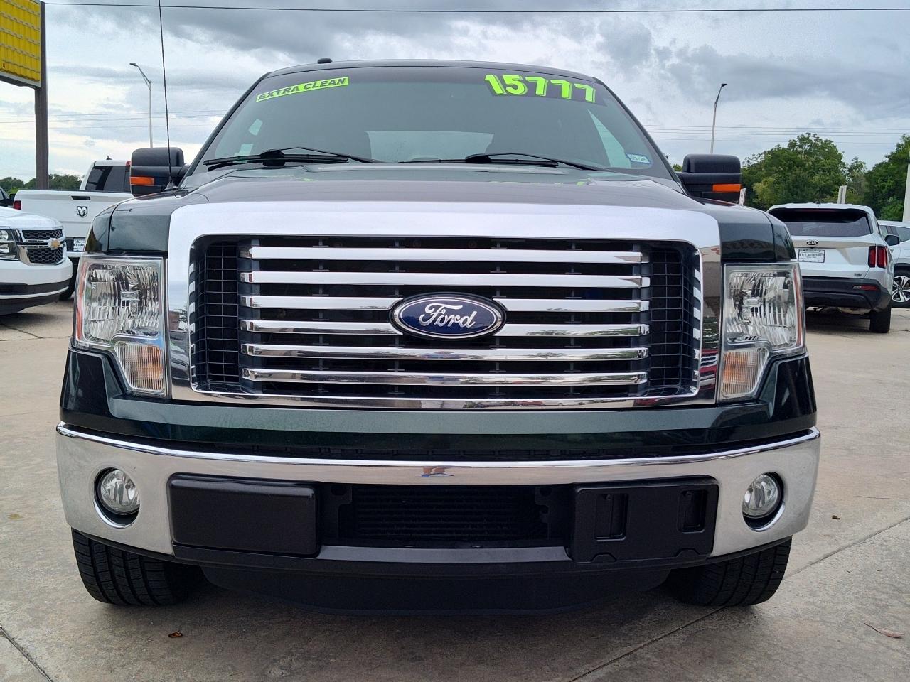 Ford F-150 2WD SuperCrew 145" XLT 2012