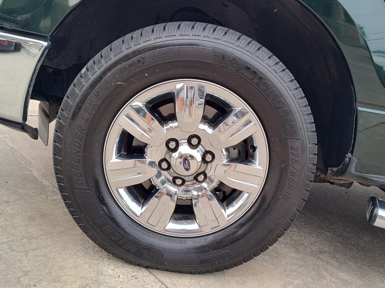 Ford F-150 2WD SuperCrew 145" XLT 2012
