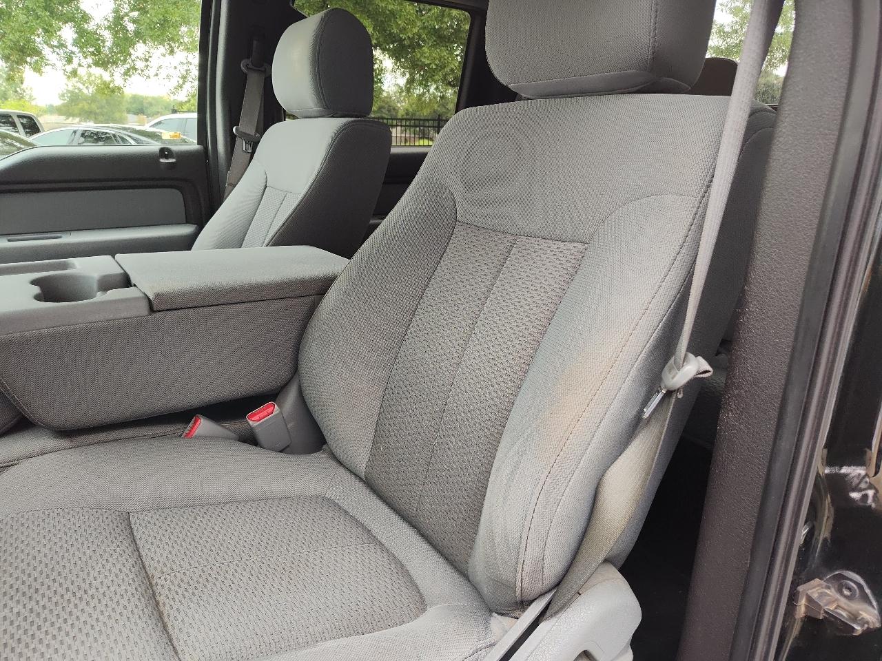 Ford F-150 2WD SuperCrew 145" XLT 2012