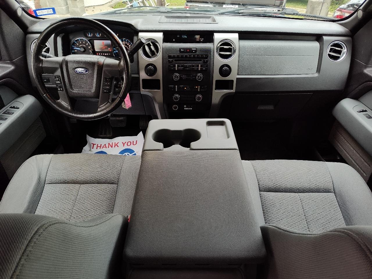 Ford F-150 2WD SuperCrew 145" XLT 2012