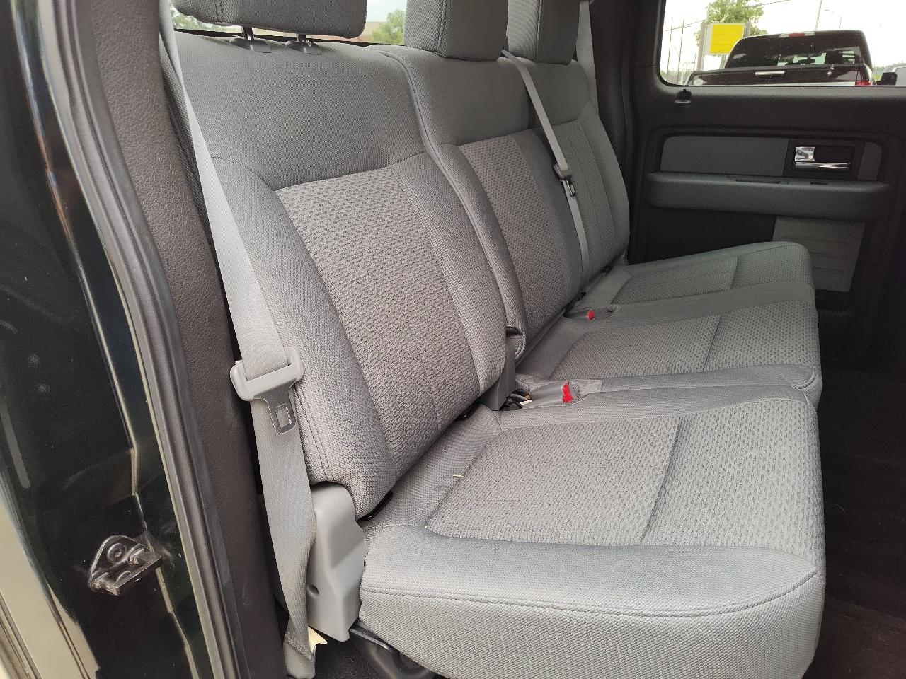 Ford F-150 2WD SuperCrew 145" XLT 2012