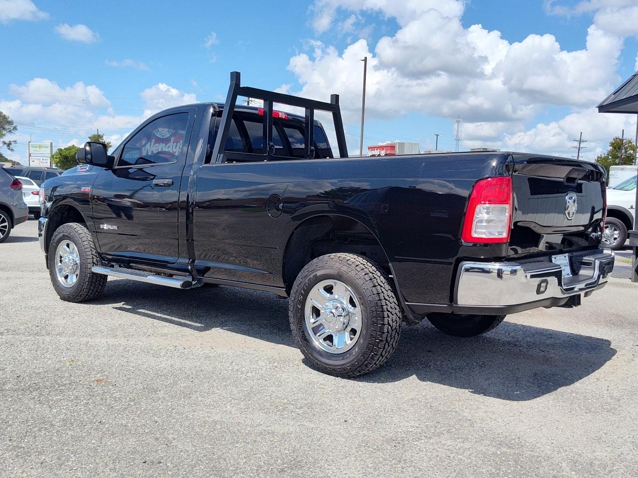 RAM 2500 Tradesman 4x4 Reg Cab 8' Box 2020
