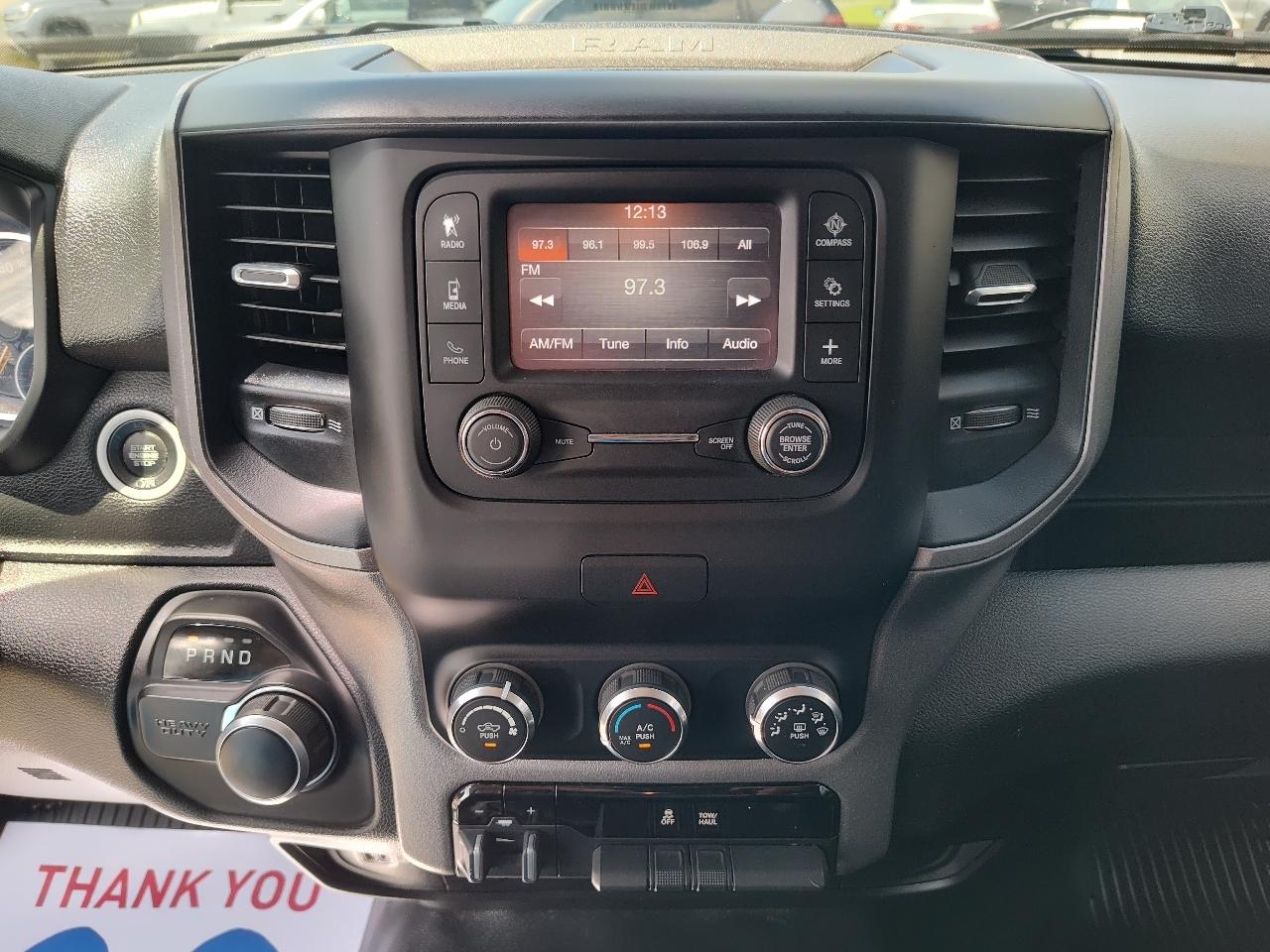 RAM 2500 Tradesman 4x4 Reg Cab 8' Box 2020