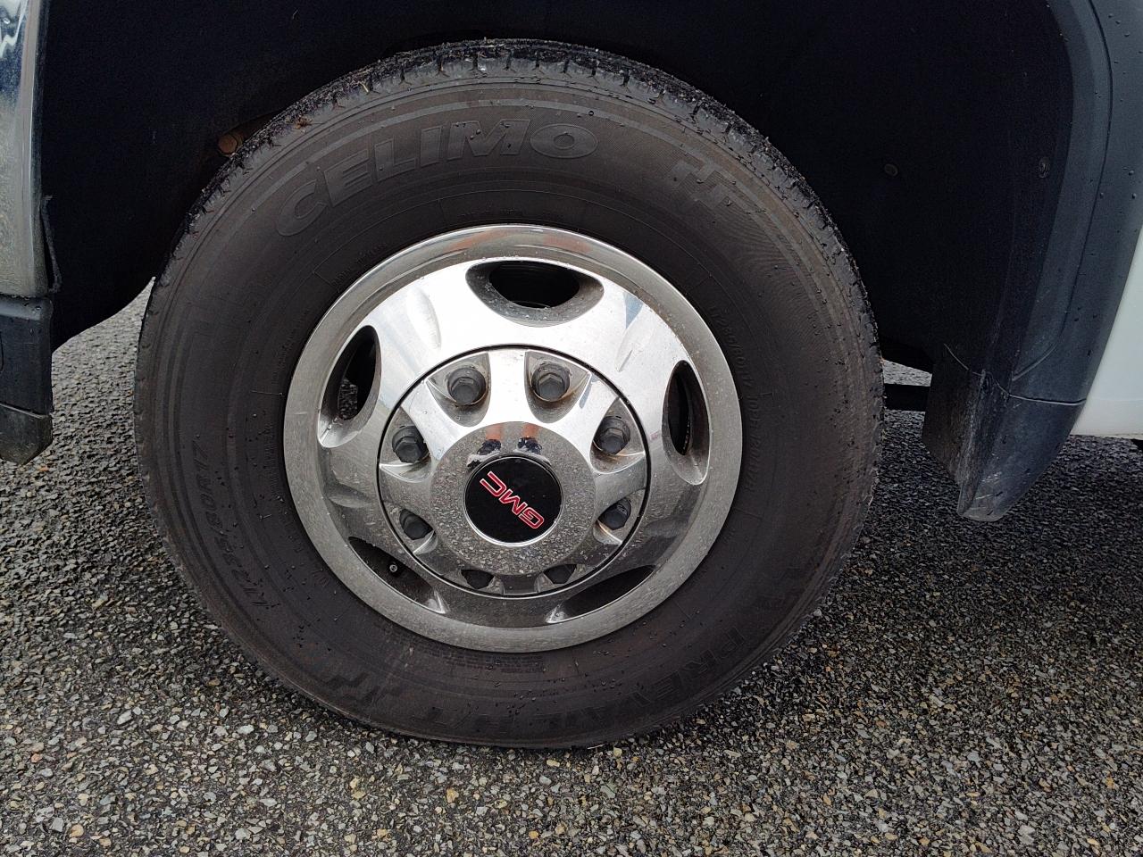 GMC Sierra 3500HD 4WD Crew Cab 172" Pro 2023