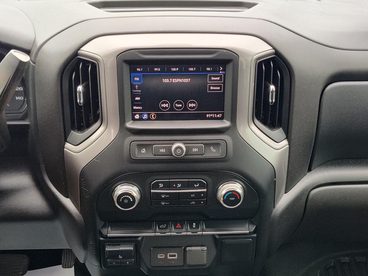 GMC Sierra 3500HD 4WD Crew Cab 172" Pro 2023