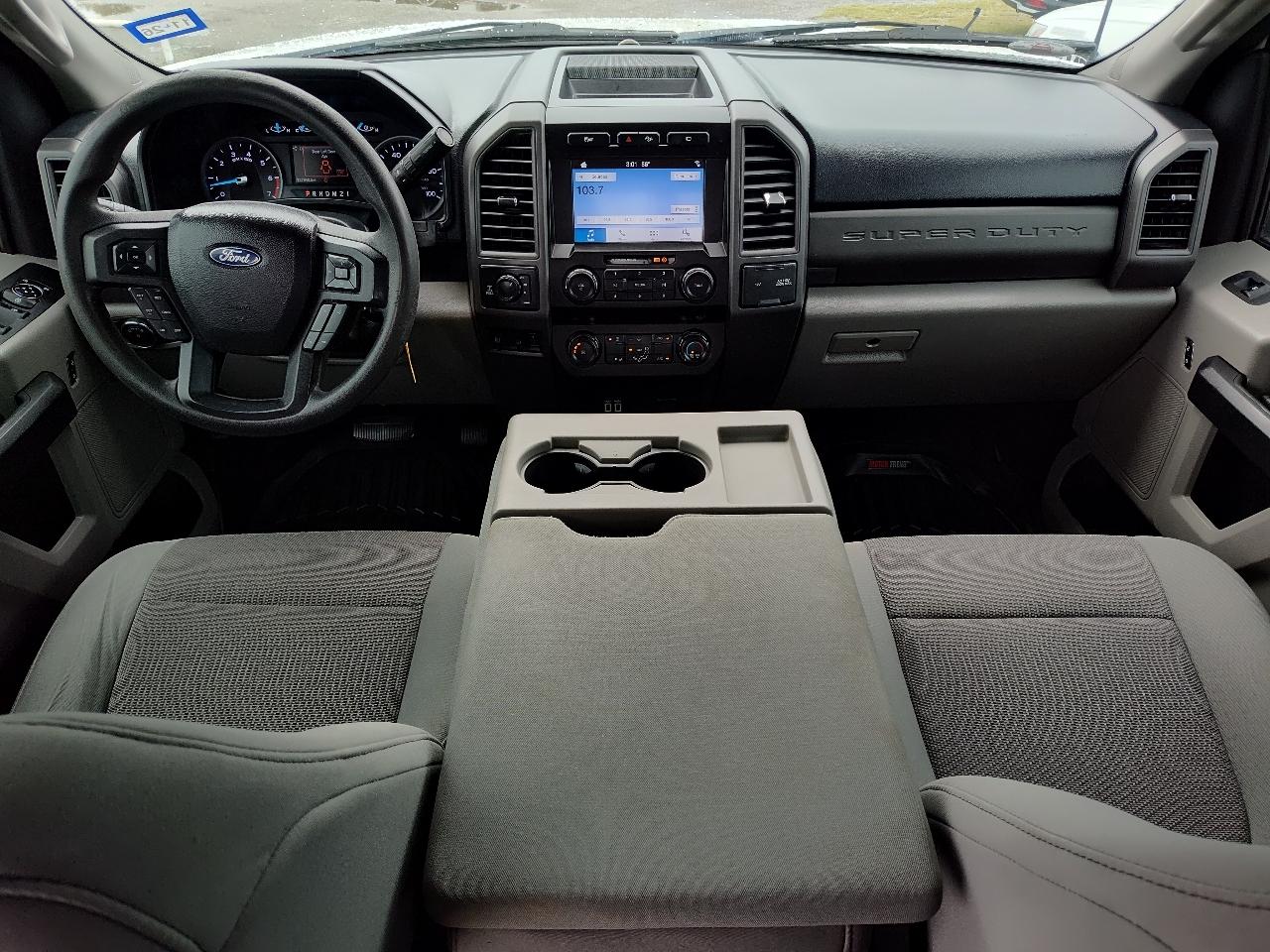 Ford Super Duty F-250 SRW 4WD Crew Cab 156" FX4 2019