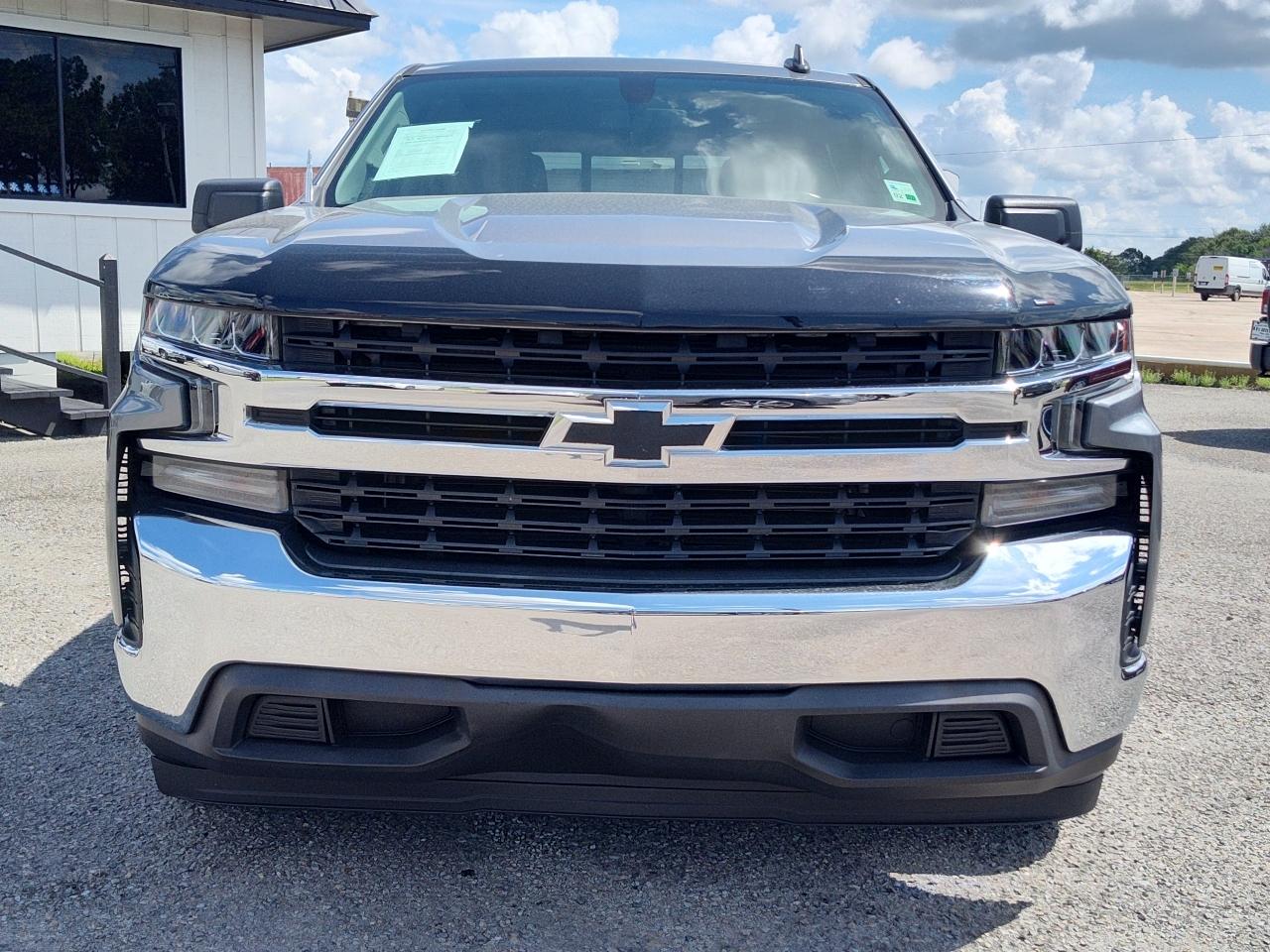 Chevrolet Silverado photo 11