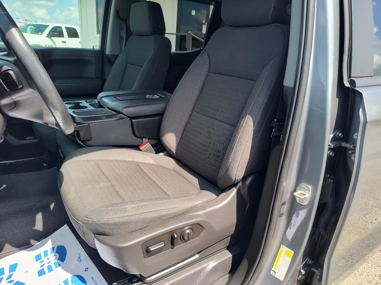 Chevrolet Silverado photo 17