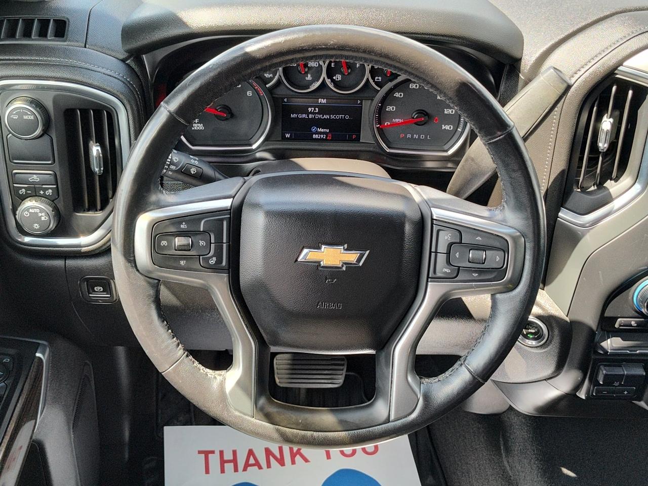 Chevrolet Silverado photo 18