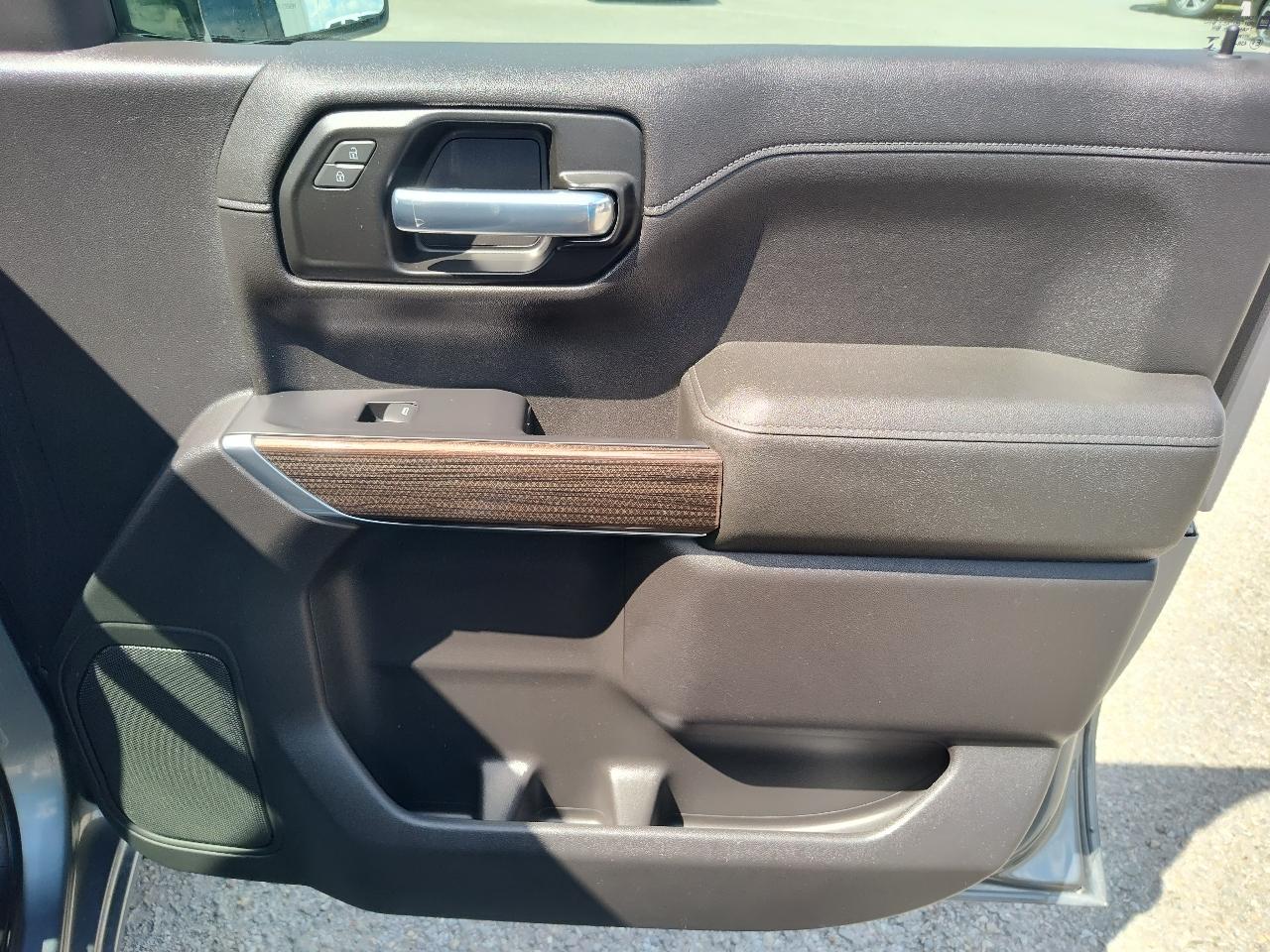 Chevrolet Silverado photo 23