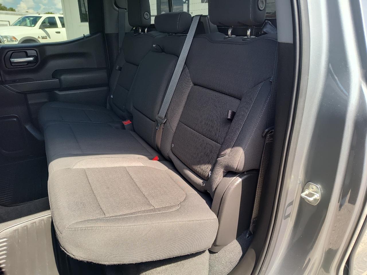 Chevrolet Silverado photo 25