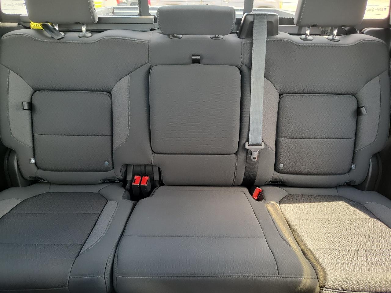 Chevrolet Silverado photo 26