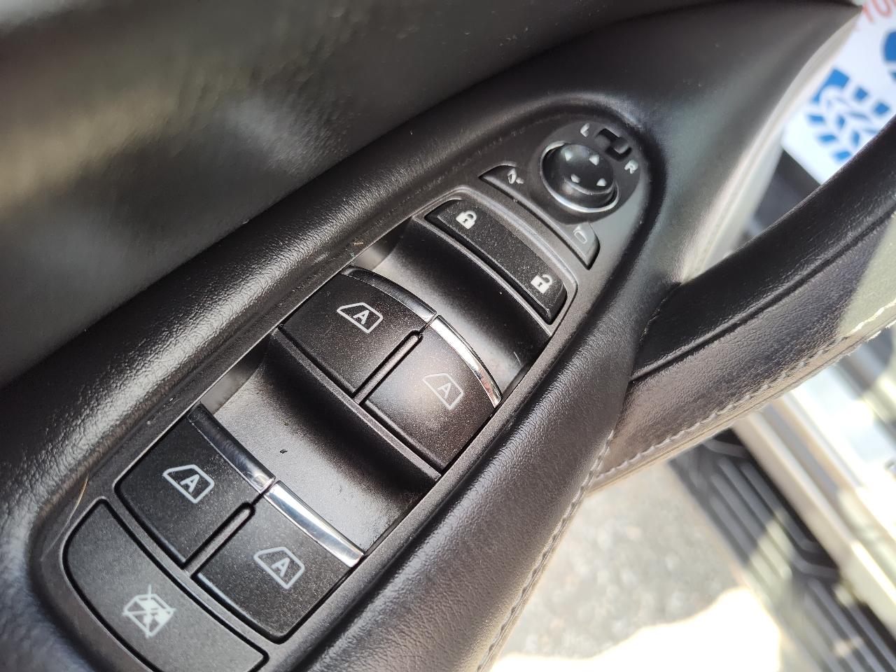 Infiniti QX80 2WD 4dr 2015