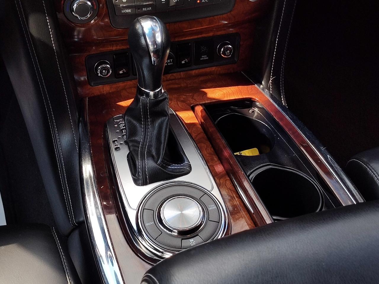 Infiniti QX80 2WD 4dr 2015