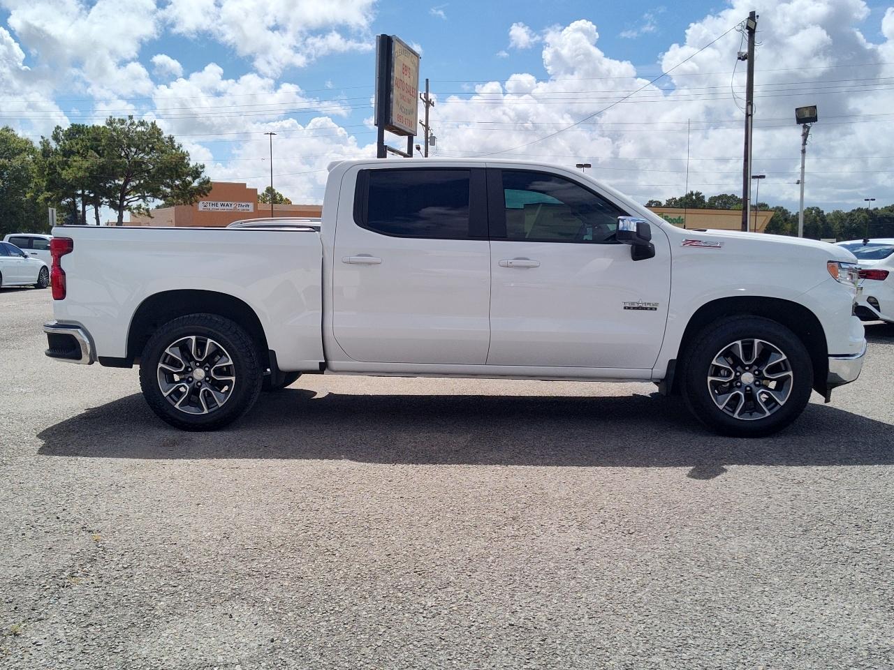 Chevrolet Silverado 1500 LT Z71 Crew Cab 4WD 2023