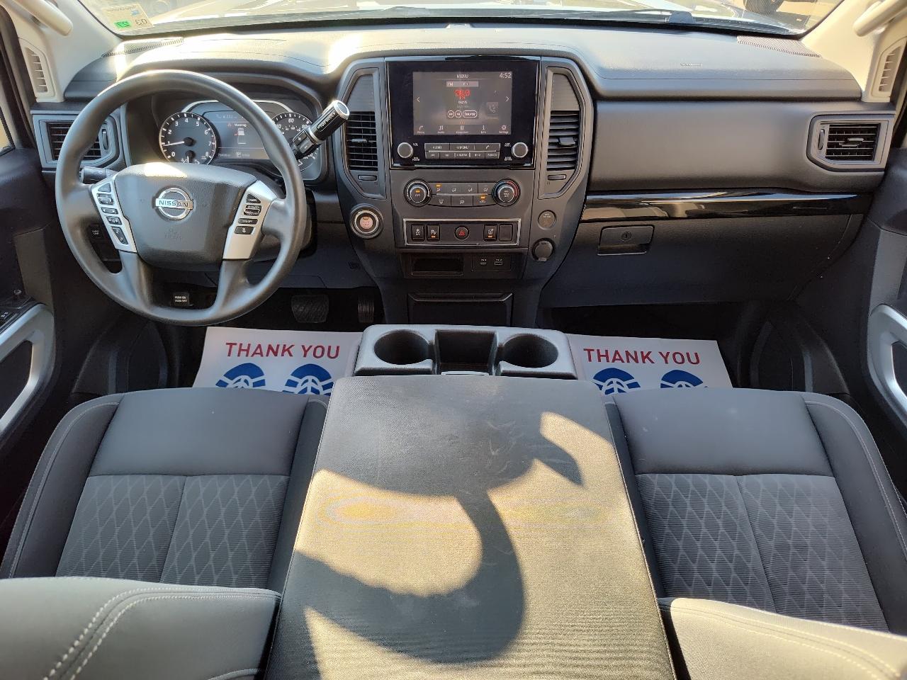 Nissan Titan 4x2 Crew Cab SV 2022