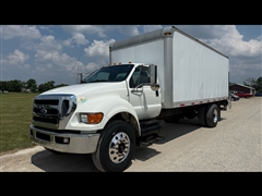 2011 Ford Super Duty F-750 Straight Frame 