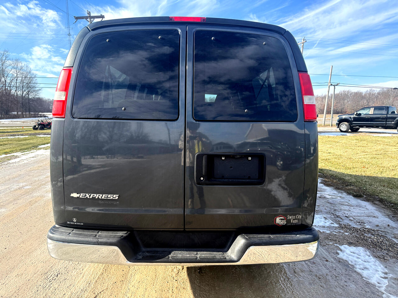 Chevrolet Express Passenger RWD 3500 155" LT w/1LT 2016