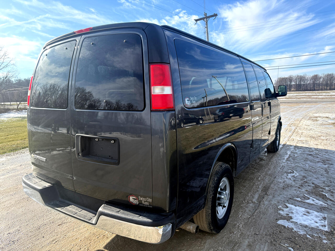 Chevrolet Express Passenger RWD 3500 155" LT w/1LT 2016