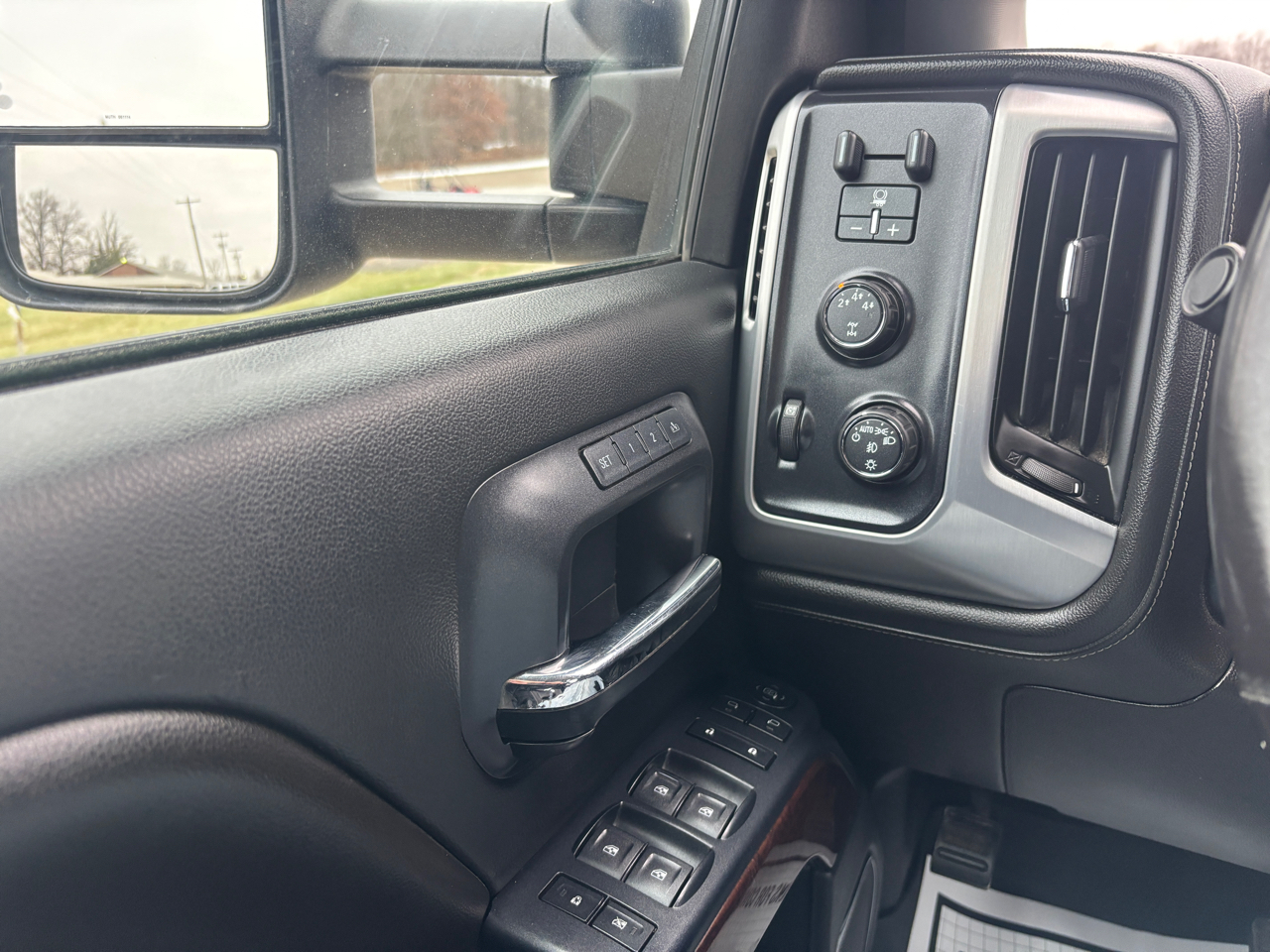 GMC Sierra 2500HD 4WD Crew Cab 153.7" SLT 2015