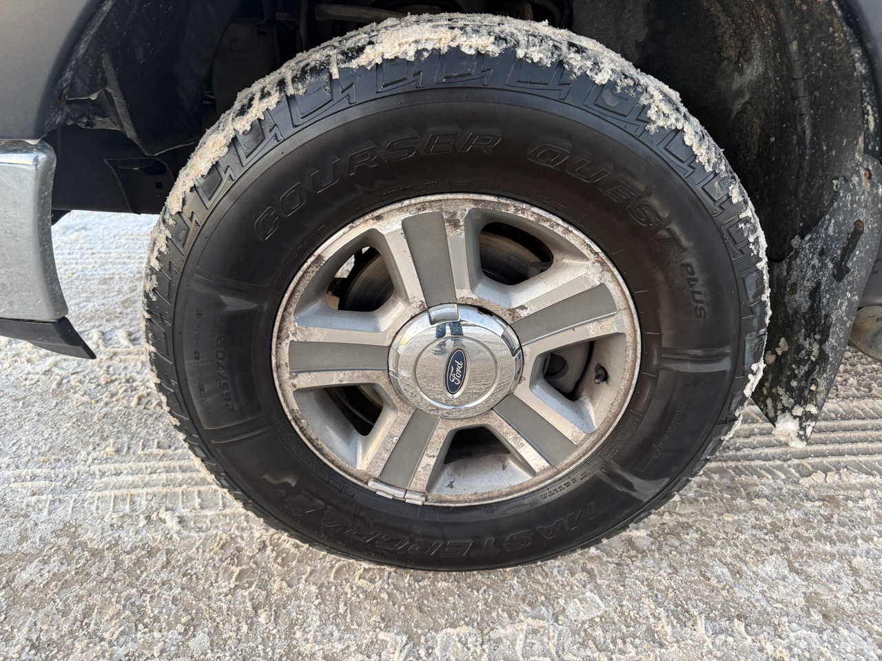 Ford F-150 4WD Reg Cab 145" XLT w/Midbox Prep 2005