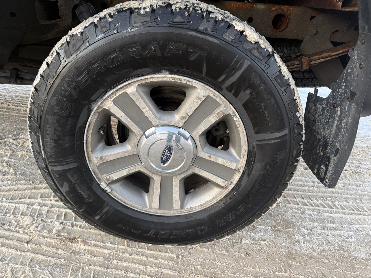 Ford F-150 4WD Reg Cab 145" XLT w/Midbox Prep 2005