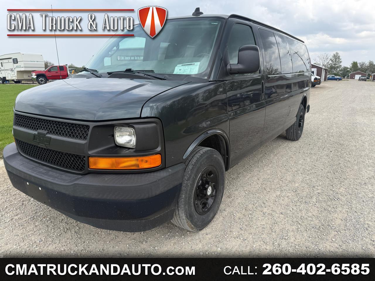 2017 Chevrolet Express Passenger RWD 3500 155" LS w/1LS
