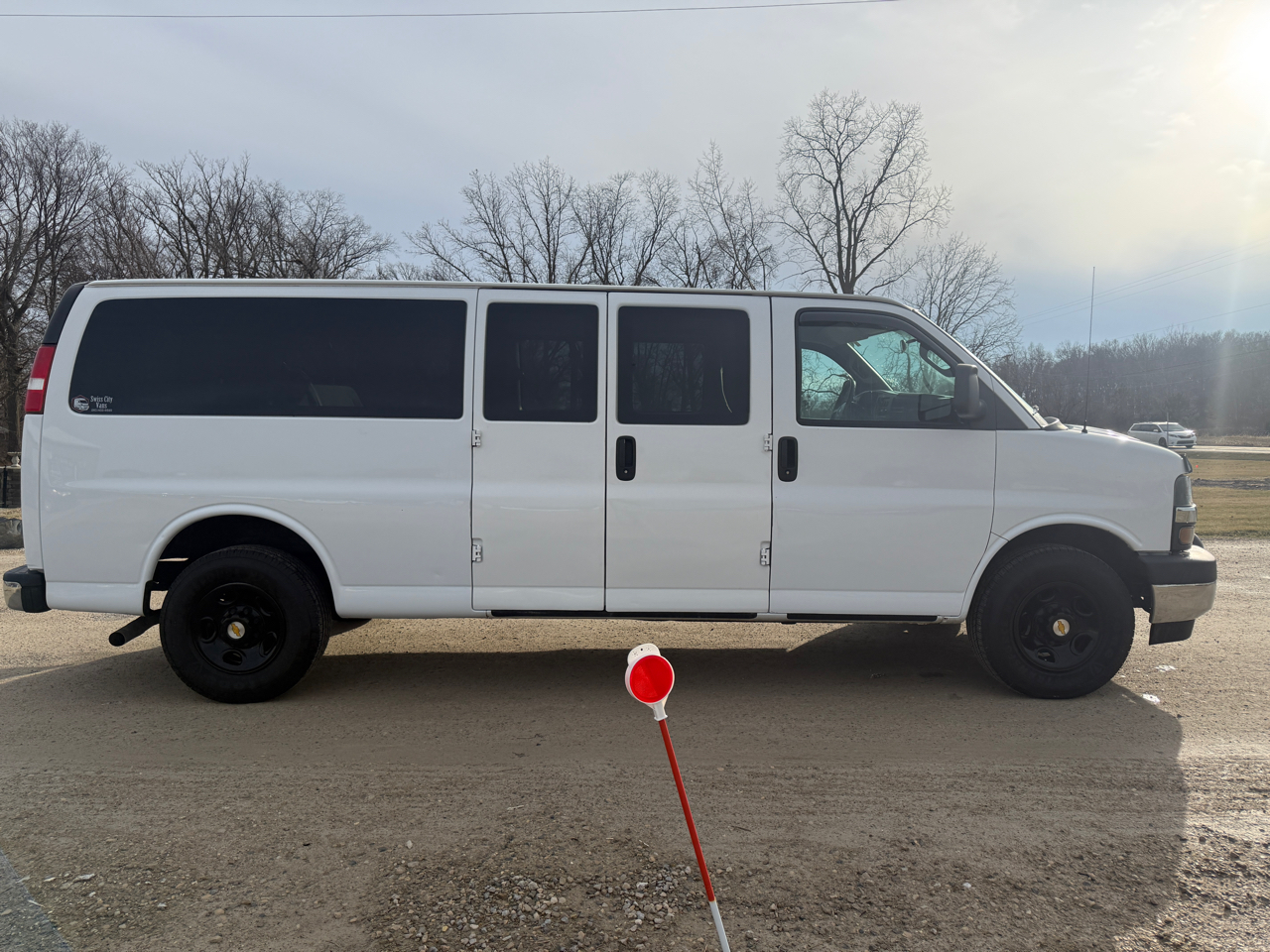 Chevrolet Express Passenger RWD 3500 155" LT w/1LT 2017