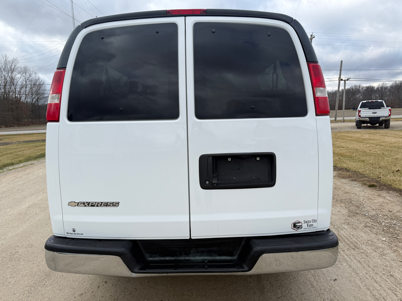 Chevrolet Express Passenger RWD 3500 155" LT 2020