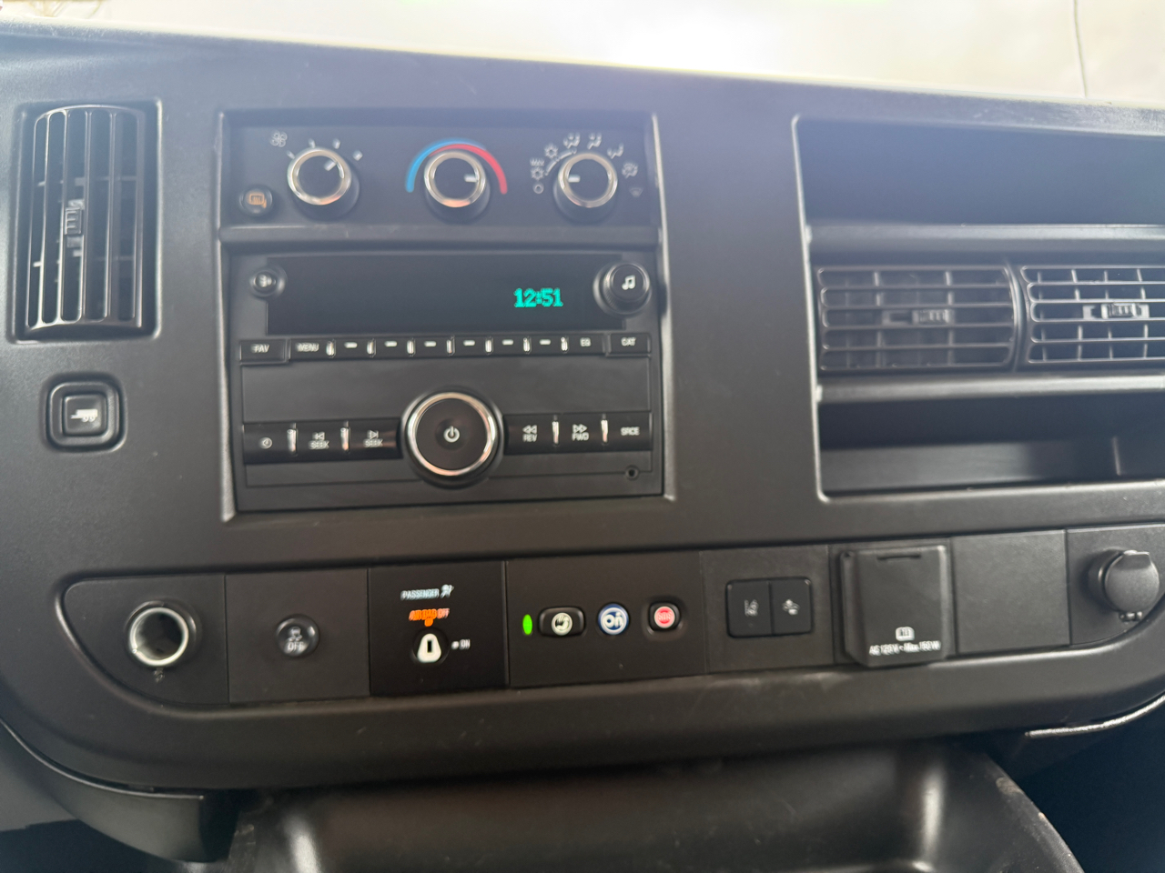 Chevrolet Express Passenger RWD 3500 155" LT 2020