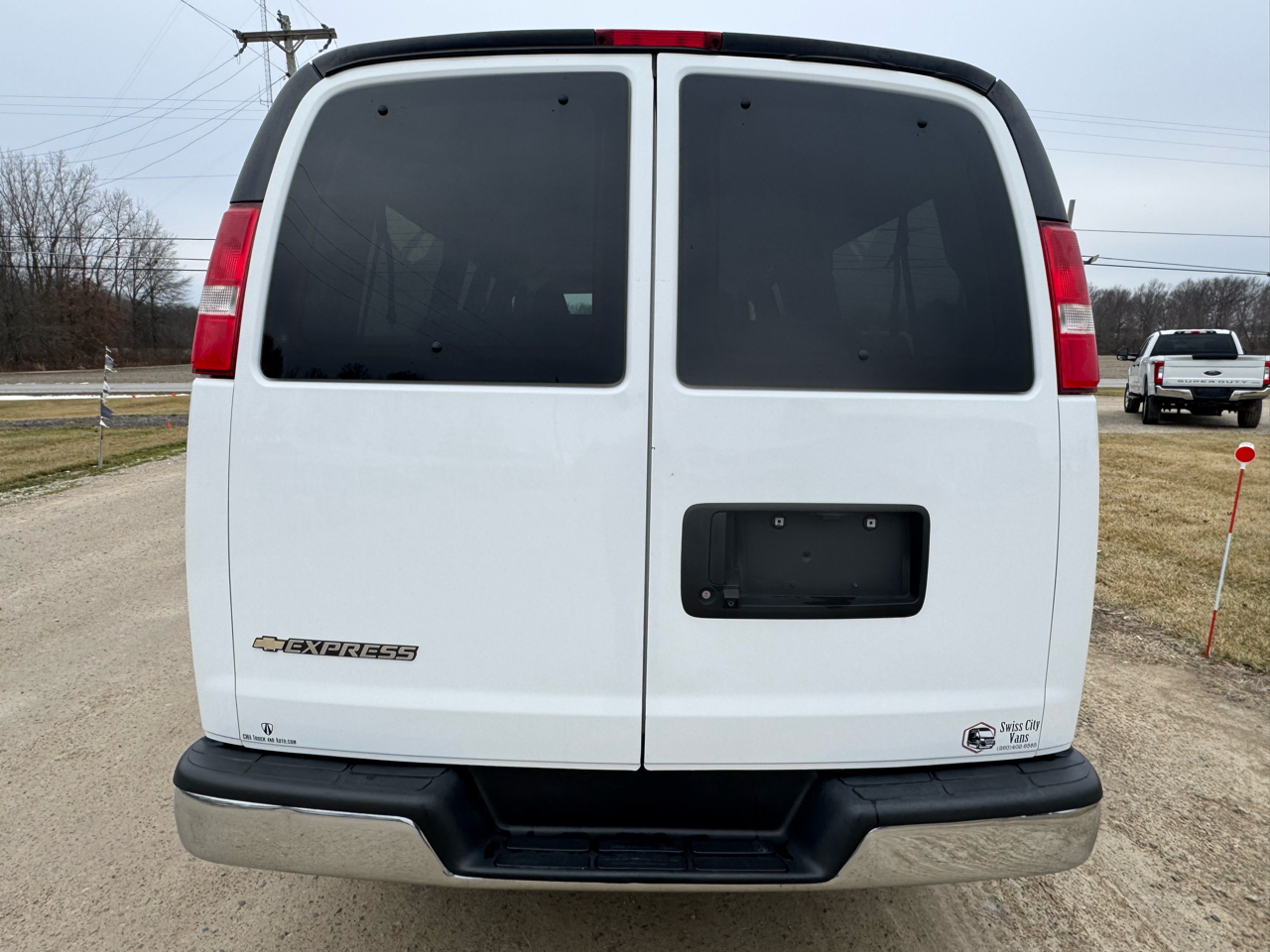 Chevrolet Express Passenger RWD 3500 155" LT 2020