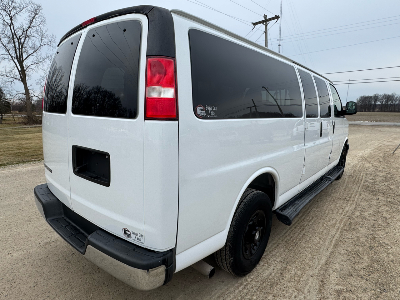 Chevrolet Express Passenger RWD 3500 155" LT 2020