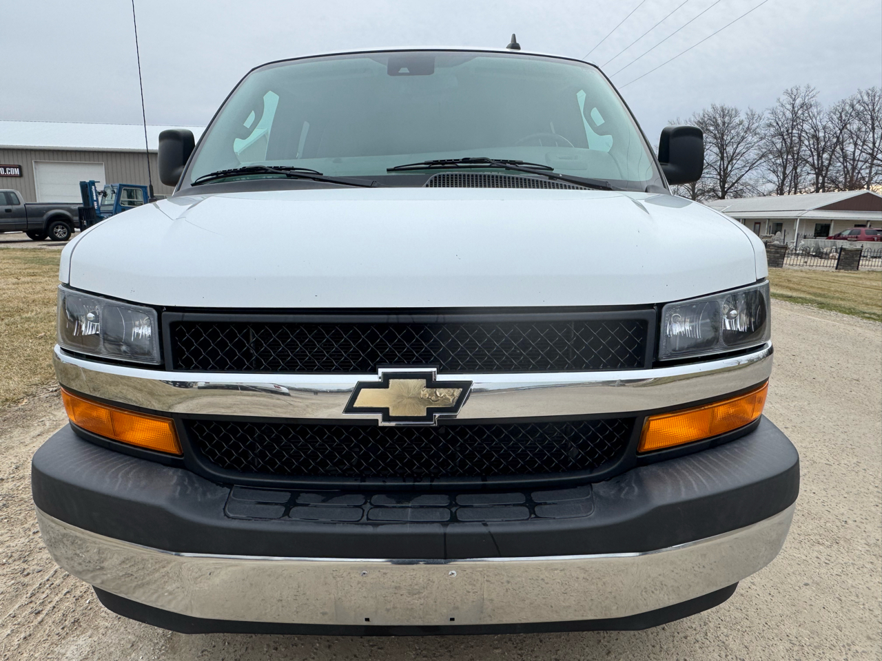 Chevrolet Express Passenger RWD 3500 155" LT 2020