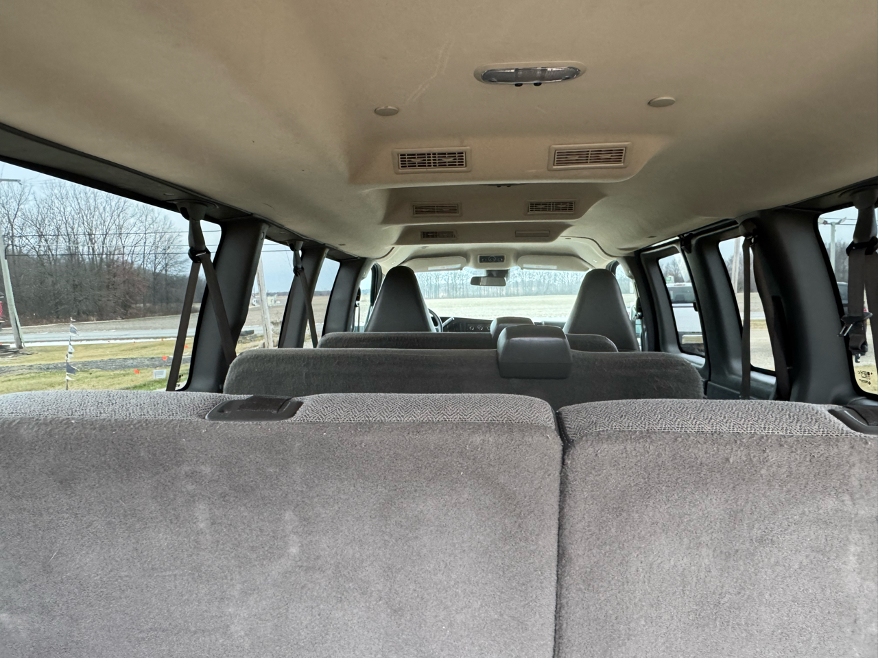 Chevrolet Express Passenger RWD 3500 155" LT 2020