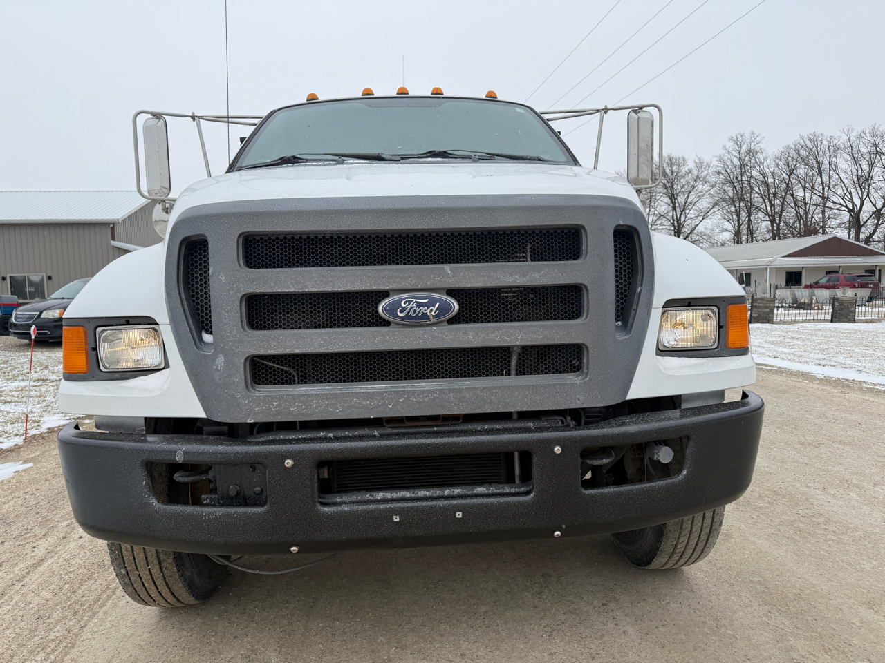 Ford Super Duty F-750 Straight Frame Reg Cab XLT 2011