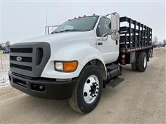 2011 Ford Super Duty F-750 Straight Frame 