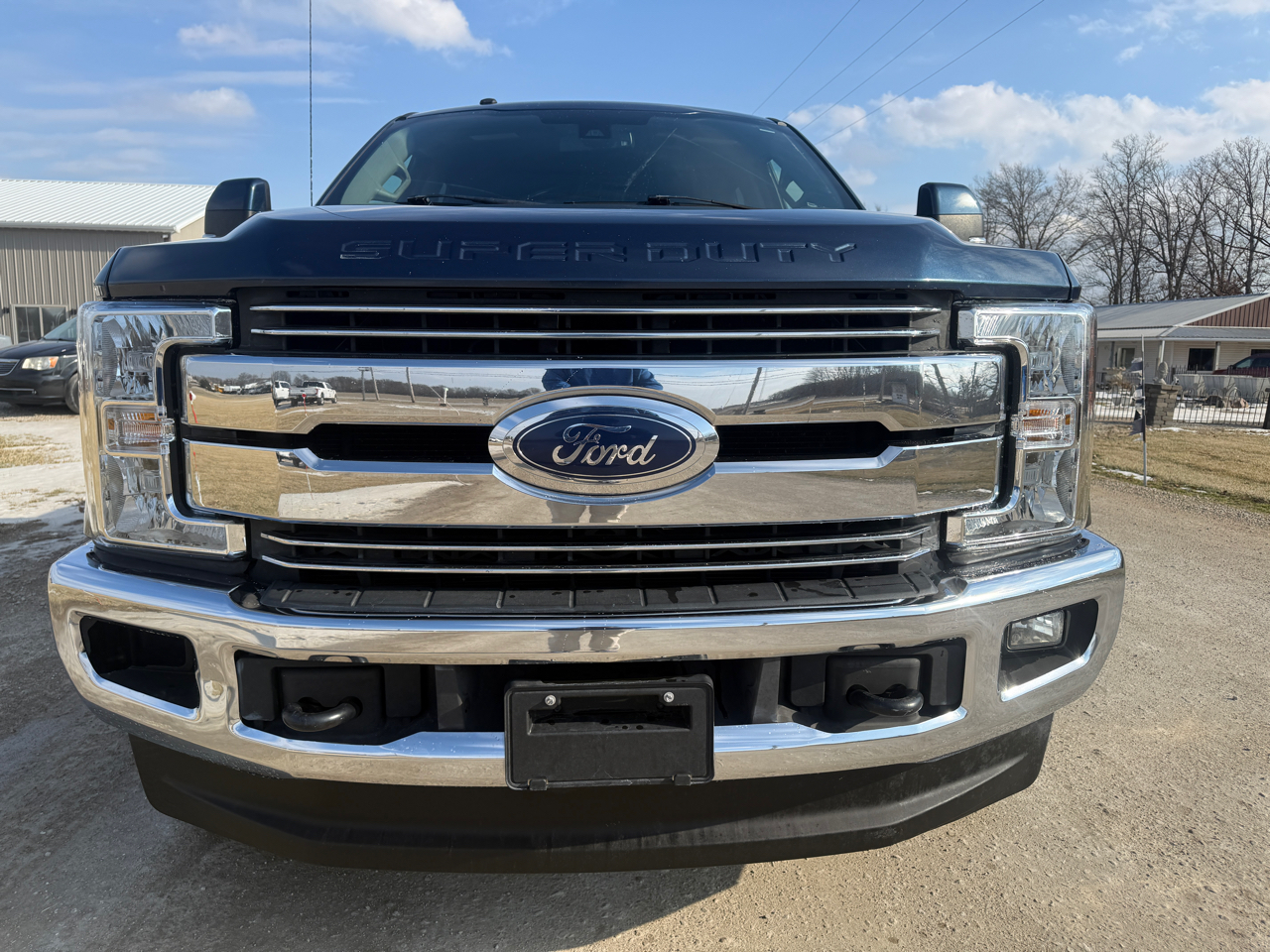 Ford Super Duty F-350 SRW 4WD Crew Cab 172" Lariat 2017