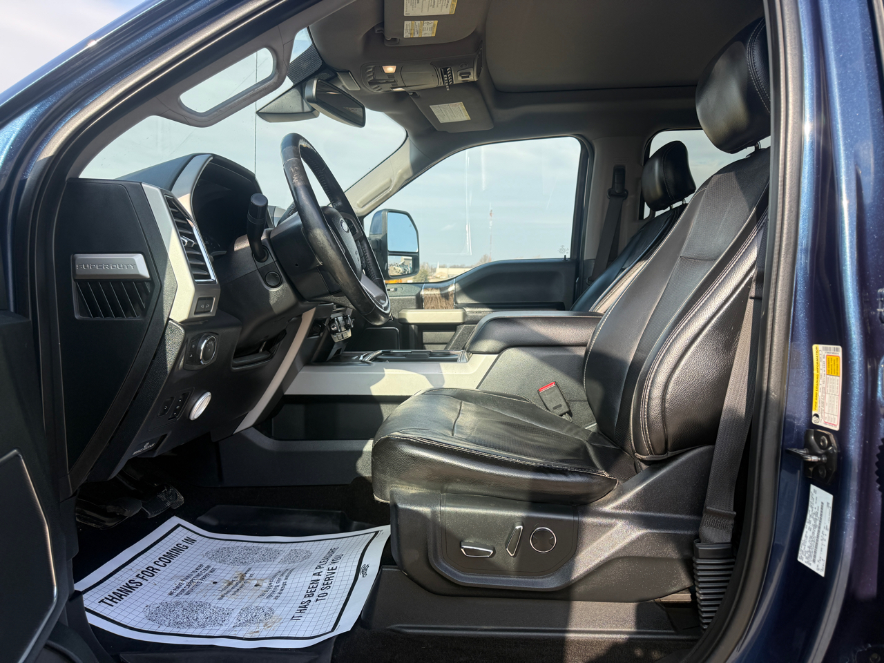 Ford Super Duty F-350 SRW 4WD Crew Cab 172" Lariat 2017