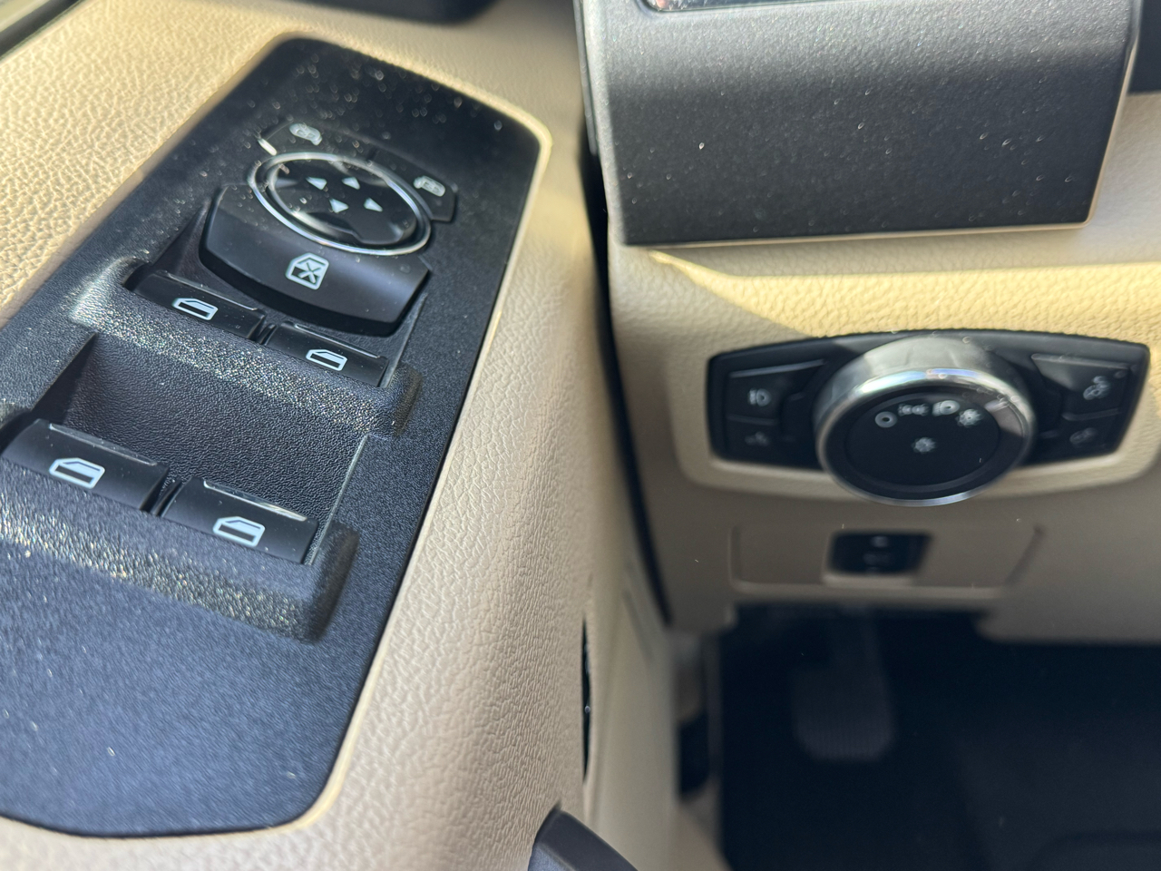 Ford Super Duty F-250 SRW XLT 4WD Crew Cab 6.75' Box 2019