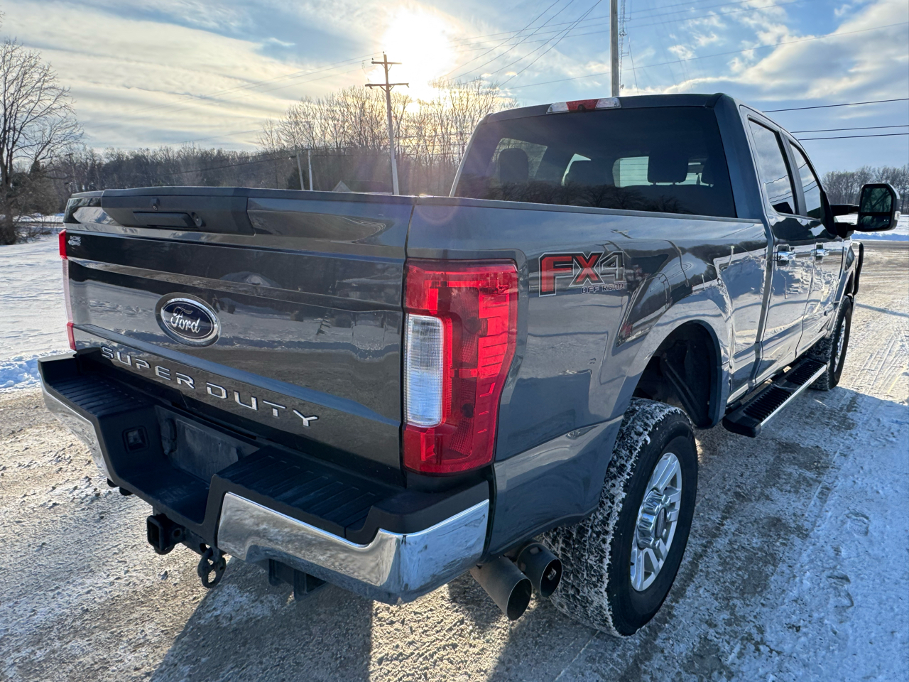 Ford Super Duty F-250 SRW 4WD Crew Cab 172" FX4 2019
