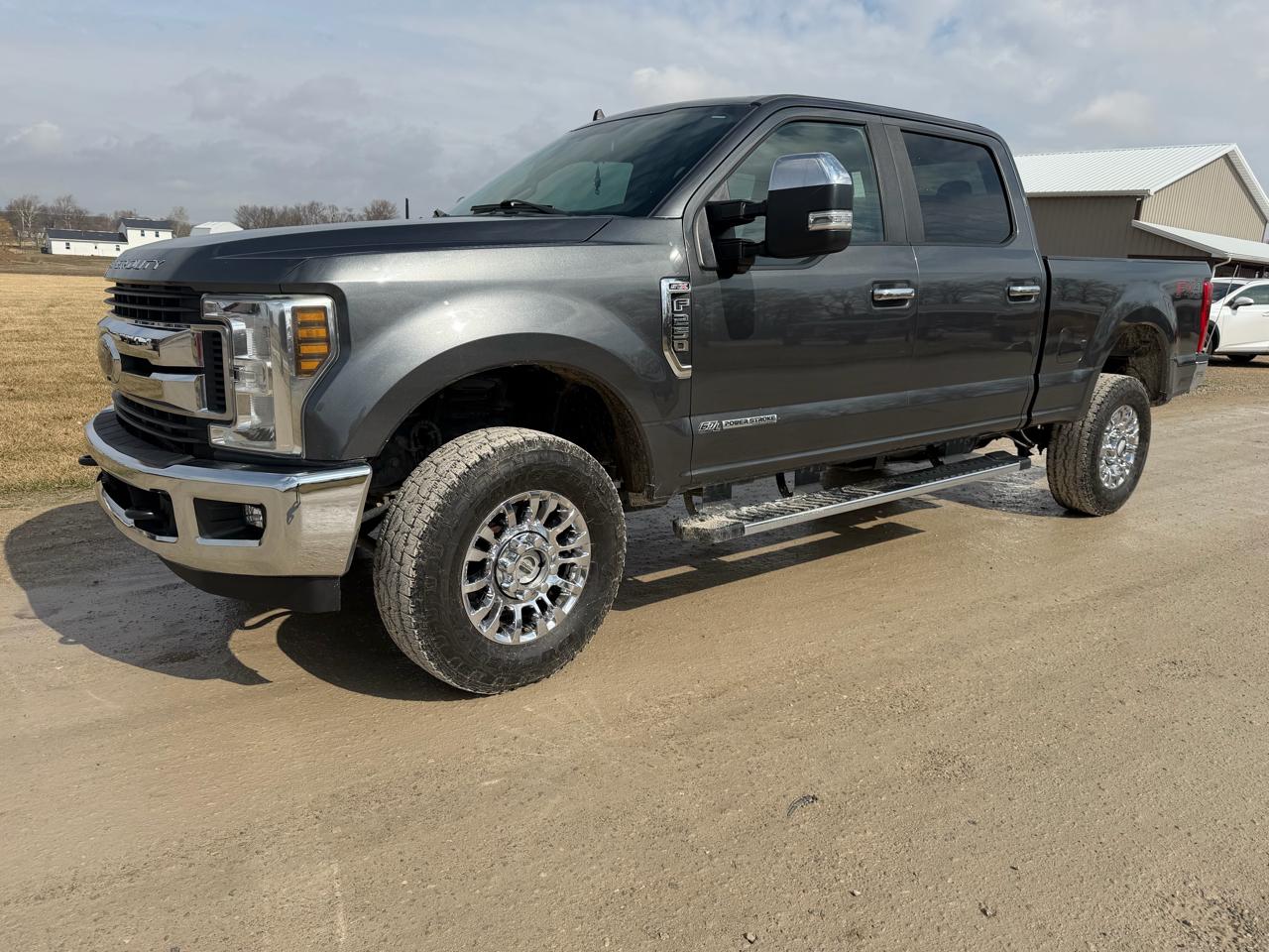 Ford Super Duty F-250 SRW 4WD Crew Cab 172" FX4 2019